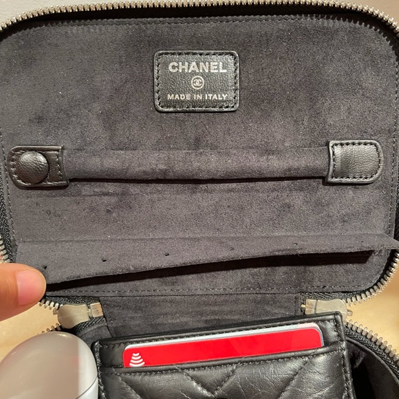 💓SOLD💓Chanel Quilted Lambskin Vanity Makeup Chain Bag - Picture 8 of 14